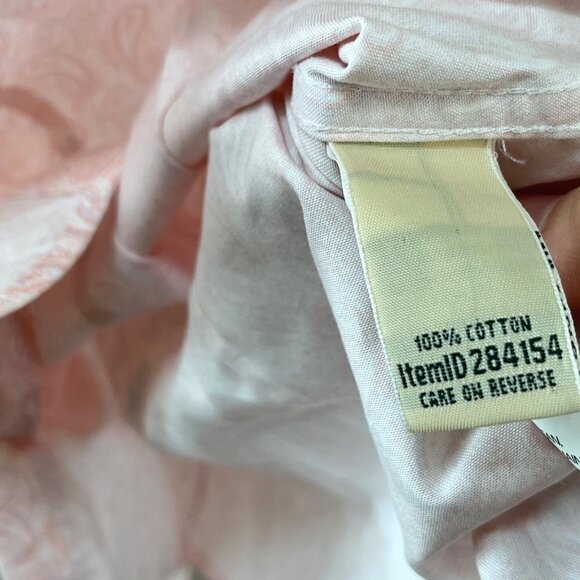 L. L. Bean Wrinkle Resist Pink Paisley Print Button Up Shirt- Size L - Picture 4 of 5